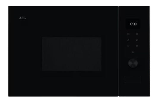 Consumi ridotti con forno a microonde con grill